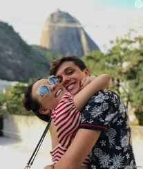 Feliz primeiro dia dos namorados! Larissa Manoela E Leonardo Cidade Comemoraram O Primeiro Dia Dos Namorados Juntos Em Junho De 2018 Purepeople