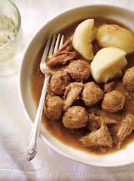 Pin On Ragout De Pattes De Cochon Et Boulettes