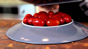 Image result for cắt cà chua