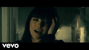 Farna is the youngest commercially successful singer in the czech republic. Ewa Farna Ewakuacja Youtube