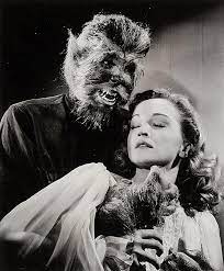 They think their troubles are over, but german bombs in wwii free the monster. The Return Of The Vampire 1943