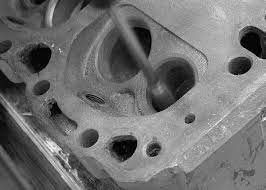 To Begin Your Porting Education You Probably Want To Start On A Junk Iron Head So That If Or When You Screw Up Cylinder Head Hot Rods Cars Muscle Cylinder