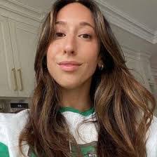 Amanda Zweig's Instagram, Twitter & Facebook