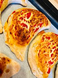 Maybe you would like to learn more about one of these? Calzoni Al Forno Alla Palma Azzurra