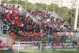 Crotone to win 2nd half or roma to win 2nd half + 2nd half total goals under 2.5. Crotone Roma Serie A Suo Figlio E Bravo Ma Non Si Applica Sport People