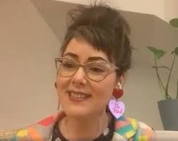 Pearl Taylor AThR, Professional Arts Therapist and Mental Health  Practitioner