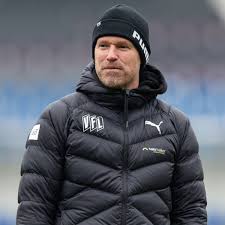 The site lists all clubs he coached and all clubs he played for. Sieben Niederlagen Nacheinander Osnabruck Entlasst Trainer Grote