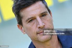 3,714 Simon Rex Photos & High Res Pictures