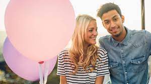 The main difference between dating and courtship involves the goals to be reached by spending time with a potential marriage partner. Courting Vs Dating Which Is Right For You Christian Mingle