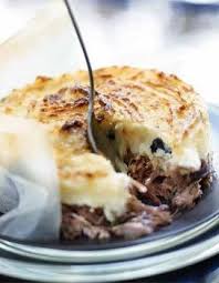 Parmentier De Confit De Canard Pommes De Terre Topinambours Et Truffe Pour 4 Personnes Recettes Elle A Table Recette Alimentation Recettes De Cuisine Recette