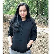 Ifan dan citra monica menggunakan pakaian adar melayu. Sempat Diisukan Berzina Dengan Ifan Seventeen Citra Monica Ternyata Punya Putri Cantik Yang Sudah Berusia 17 Tahun Semua Halaman Nakita