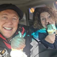 A great few days with the Goddess of balloons a catch up with a great  magician friend and graces 21st Party. #balloonartist #fun #birthday  #birthdaycelebration #loserplates @Pippity-Pop @Jonathan usher