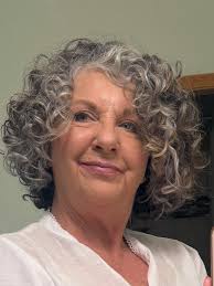 Compliant curly hairstyles for a good day