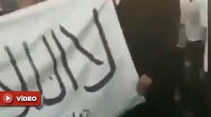 Biden bıkkın bir ifadeyle afganistan hakkındaki sorulara artık cevap vermeyeceğini belirterek, 4 temmuz geldi, bu hafta sonu tatili kutlayacağım. Ayasofya Da Taliban In Kullandigi Tevhid Bayragi Acarak Tekbir Getirdiler