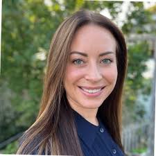 Yesterday, I was honoured to be amongst eight Dalhousie University  colleagues to be recognized for our outstanding achievements and important  contributions to campus. Receiving the DPMG Early Career…