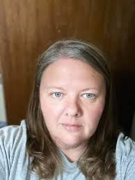 Hi! I am new to the group. I am trying to loose weight to get healthy. I  been thru a lot emotionally the last 2 yrs. I am an emotional eater!! I