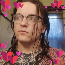 Who is looking for a roommate at UIUC for Fall 2024-Spring 2025?