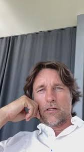 Photo of a beard and womper to cheer people up