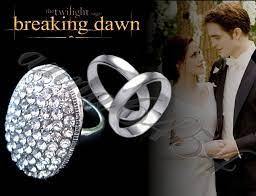 Twilight Breaking Dawn Bella Edward Engagement And Wedding Ring Set Set Of 3 Plus Twilight Card 39 Twilight Breaking Dawn Twilight Party Twilight Movie
