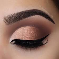 Eyeliner Merupakan Alat Makeup Yang Dapat Memperkuat Riasan Wajah Anda Dan Ini Merupakn Elyner Yang Bagus Untuk Riasan Anda Eyeliner Riasan Mata Gel Eyeliner