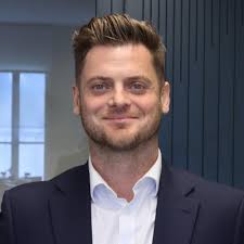 So I live in Worthing now and don't really know anyone here apart from my  Partners' family.