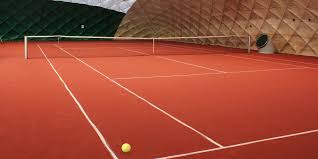 Damit tennis gespielt werden kann, braucht es den tennisplatz und dieser ist fix vordefiniert. Tennishalle Wien Fester Belag Sandbelag Sauna