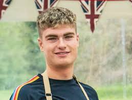 18 Of The Best Tweets From Last Night's Stirring Edition Of "The Great  British Bake Off"