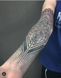 Browse through all these photos and let us know which one you like the best in the comments. I Love The Fading At The Wrist Geometrytattoos Tattoos Art Tattoo Wrist Tattoos For Guys