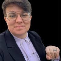 Sara Eberle's Instagram, Twitter & Facebook