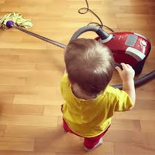 Δείτε το minimal σπίτι τους. Karabatoy Katsoylhs To Yperoxo Spiti Toys Kai H Aylh Poy Moiazei Paramy8enia
