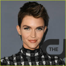 Famous Pisces That Prove the Artistic & Intuitive Sign Dominates Hollywood 