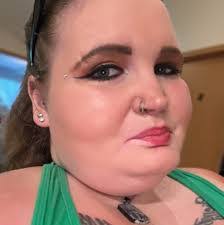 Amanda Forney's Instagram, Twitter & Facebook