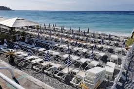 Unde se mananca bine in mamaia (nord) ? Èezlonguri IngrÄmÄdite Pe PlajÄ Èi PreÈuri Ca La Nisa Dar Èi Noua ModÄ Pe Litoralul Romanesc