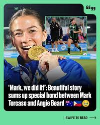 What a special moment between two Australians now doing their thing