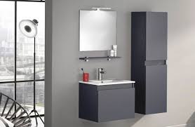 Ces salles de bains petit format se jouent des mètres carrés et redoublent d'intelligence pour y arriver. Petite Salle De Bains Comment L Amenager Espace Aubade