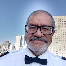 Free entertainment at oldest Las Vegas bar