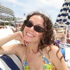 Isabelle White in people