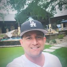 vernon brooks (@ToooExquisite)