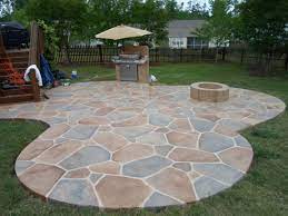 Benefits Of Laying Stone Patio A Brief Guide Goodworksfurniture Concrete Patio Designs Patio Stones Stone Patio Designs
