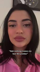 Enhancing Natural Beauty in Bad Lighting: Skin Blurring Makeup Tutorial