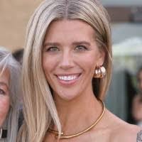 Ashleigh Bill's Instagram, Twitter & Facebook