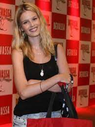 World surfing champion gabriel medina's splits from wife yasmin brunet; Yasmin Brunet Wikipedia