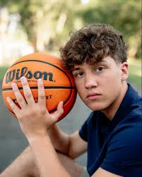 Let's Go Golfing! . . . . . . . . . #joplinseniorphotographer #joplinmo  #joplin #joplinphotographer