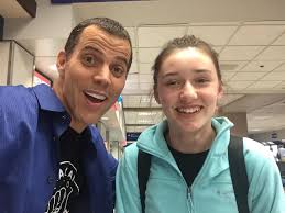 Steve O On Twitter This Young Lady S Cellphone Battery Died So I Took A Photo For Us Woohoo Http T Co Gair88ntgv Twitter
