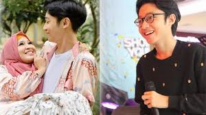 Live streaming ig kiesha alvaro dari jendela smp di lokasi syuting bersama teman2 yg lain.video lainya👇pacaran: Putranya Beranjak Dewasa Okie Agustina Pamer Foto Digendong Manja Keisha Alvaro Jangan Baper Ya Tribunnewsmaker Com