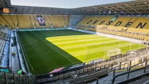 Dynamo dresden for the winner of the match, with a probability of 75%. Jsymv0wmsd71cm