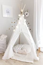 Diy Ikea Hack Tipi Zelt Fur Susses Pastell Madchen Kinderzimmer Einfach Und Kinder Zimmer Zelt Kinderzimmer Neutrale Kinderzimmer