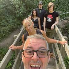 Did any girls attend Pensby Secondary School from 1958-1962?