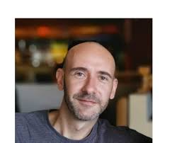 Inperking mors met ekonomie, maar oud-Valie ontpop as entrepreneur!