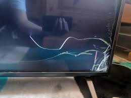 Looking for the best wallpapers? Broken Tv Cracked Screen Lg 4k 43inch In S10 Sheffield Fur 100 00 Zum Verkauf Shpock At